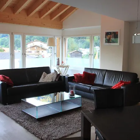 卢菲尼斯公寓 *